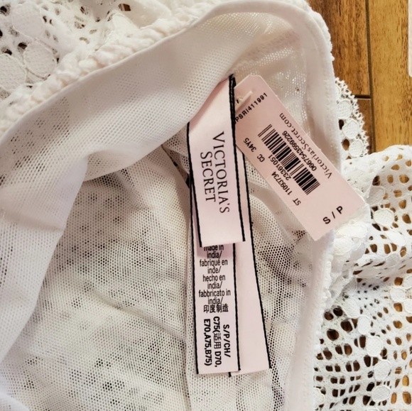 5/$20 🔴 VS Bralette, crochet Bandeau. Size S/P - Picture 2 of 3